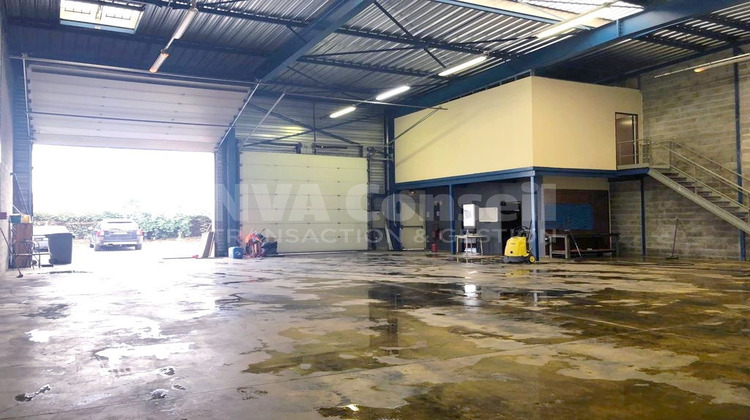 Ma-Cabane - Location Local commercial Pierrelaye, 323 m²
