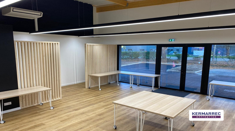 Ma-Cabane - Location Local commercial Plescop, 244 m²