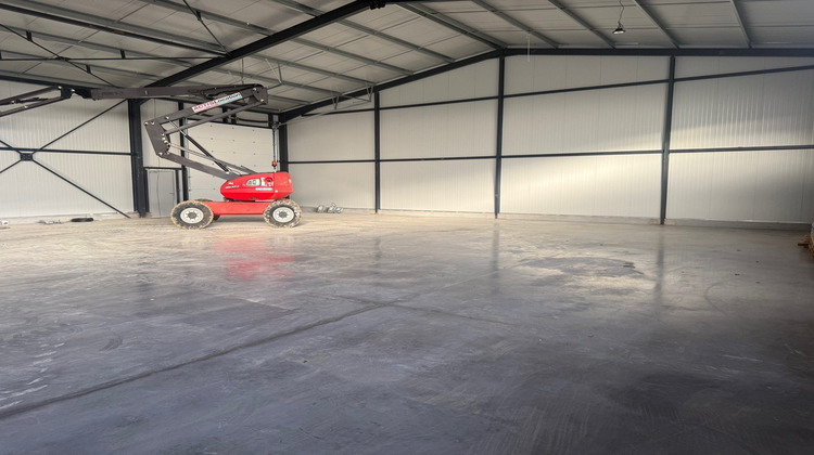 Ma-Cabane - Location Local commercial Plessé, 200 m²