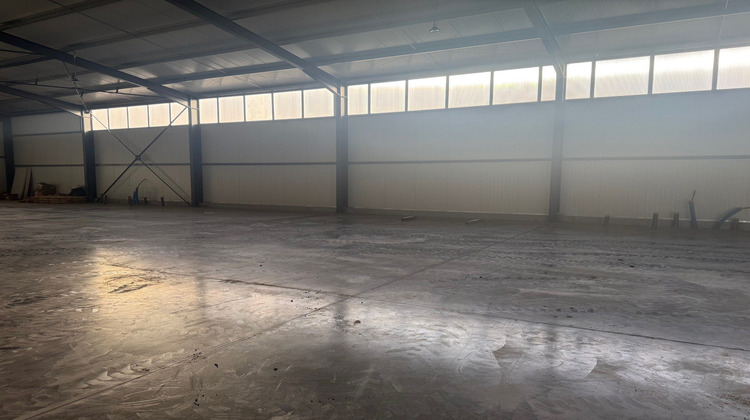 Ma-Cabane - Location Local commercial Plessé, 200 m²