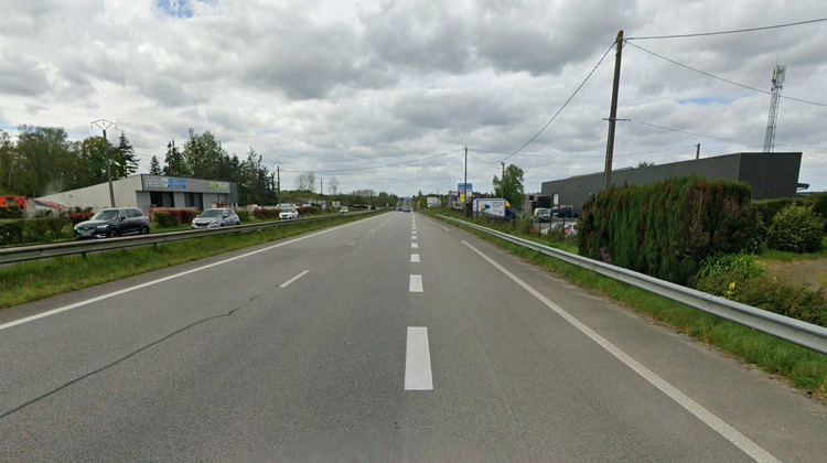 Ma-Cabane - Location Local commercial Ploumagoar, 440 m²