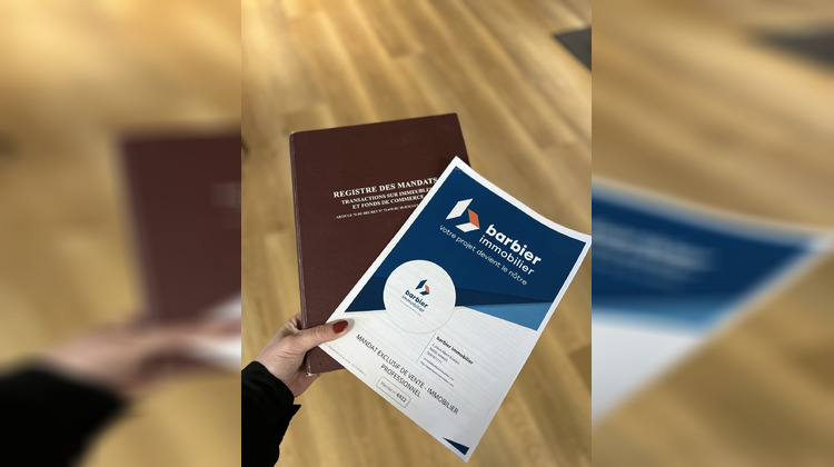 Ma-Cabane - Location Local commercial Pluneret, 250 m²