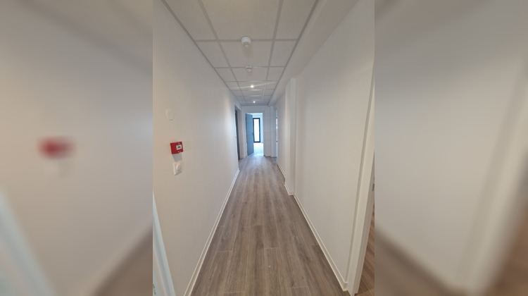 Ma-Cabane - Location Local commercial Pointe-à-Pitre, 674 m²