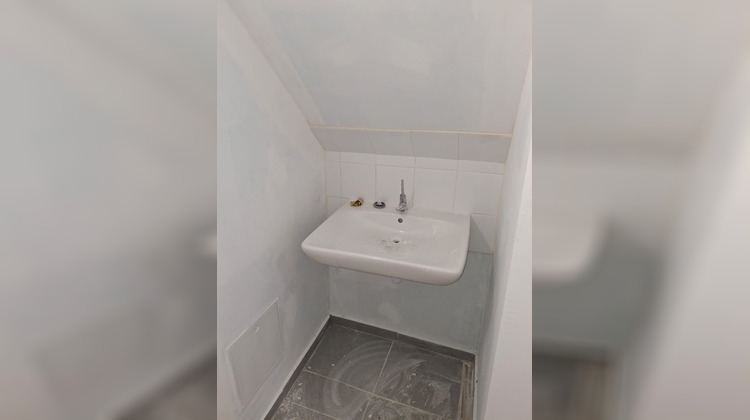 Ma-Cabane - Location Local commercial Pointe-à-Pitre, 60 m²