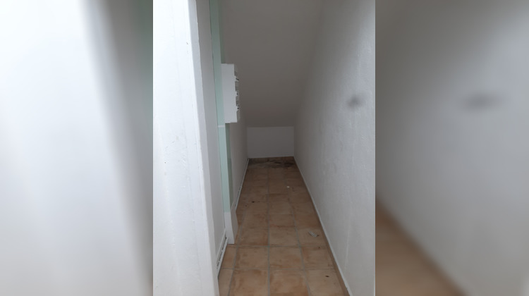 Ma-Cabane - Location Local commercial Pointe-à-Pitre, 73 m²