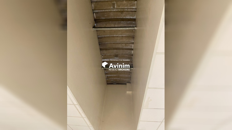 Ma-Cabane - Location Local commercial Poisat, 240 m²