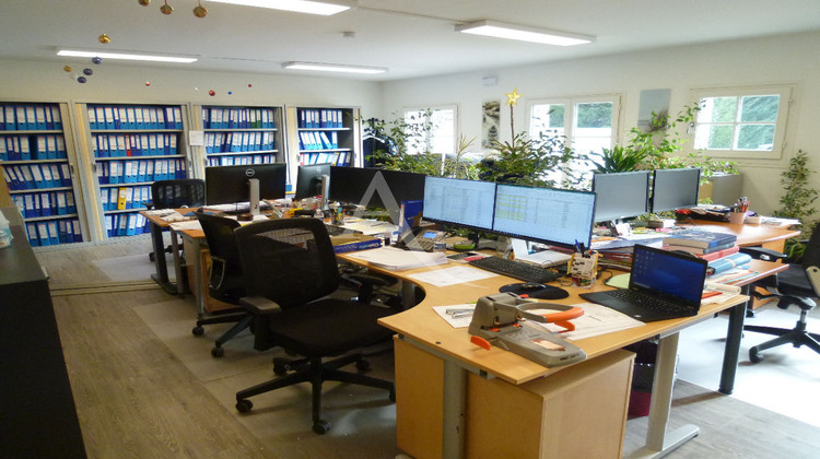 Ma-Cabane - Location Local commercial POISSY, 141 m²
