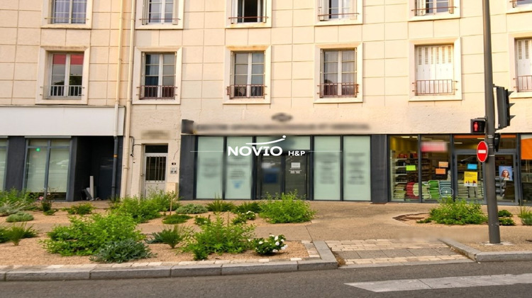 Ma-Cabane - Location Local commercial Poitiers, 295 m²
