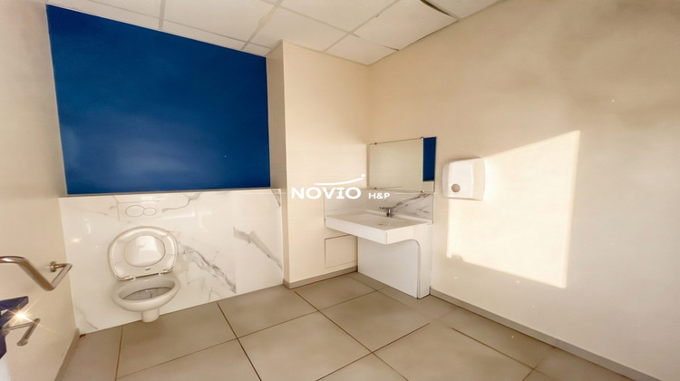 Ma-Cabane - Location Local commercial Poitiers, 295 m²