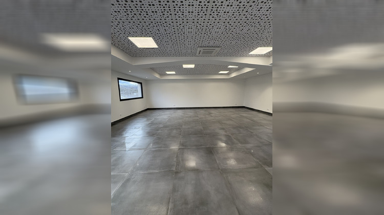 Ma-Cabane - Location Local commercial Pont-d'Ain, 140 m²