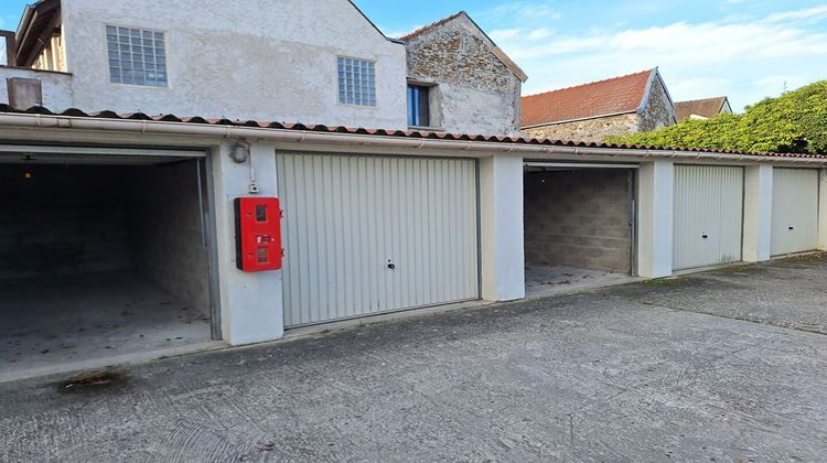 Ma-Cabane - Location Local commercial PONTAULT-COMBAULT, 49 m²