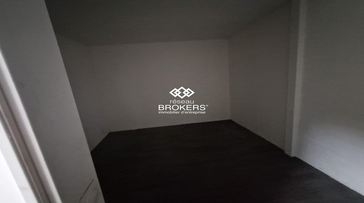 Ma-Cabane - Location Local commercial Pontault-Combault, 368 m²