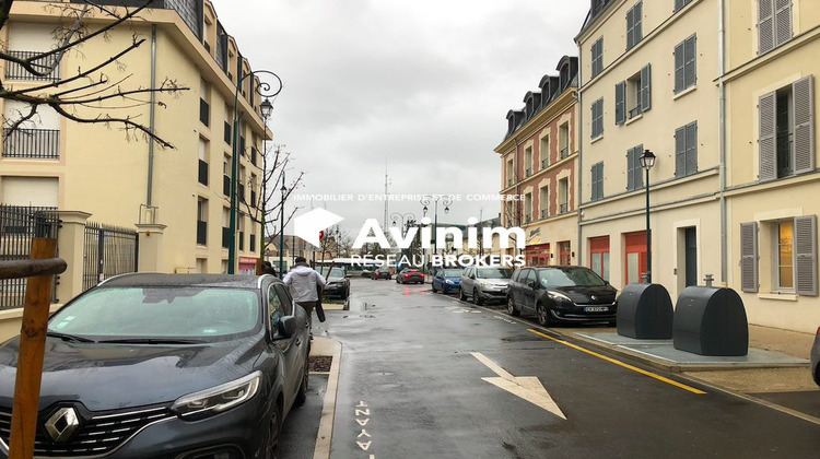 Ma-Cabane - Location Local commercial Pontoise, 271 m²