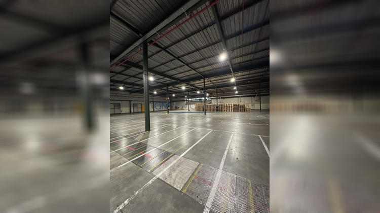 Ma-Cabane - Location Local commercial Pontonx-sur-l'Adour, 2000 m²