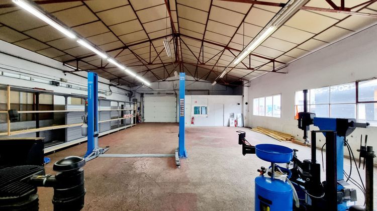 Ma-Cabane - Location Local commercial PORT, 405 m²