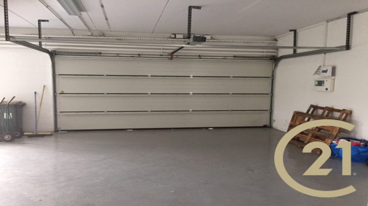 Ma-Cabane - Location Local commercial Puygouzon, 700 m²