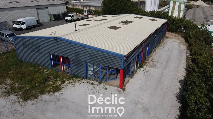 Ma-Cabane - Location Local commercial PUYMOYEN, 392 m²