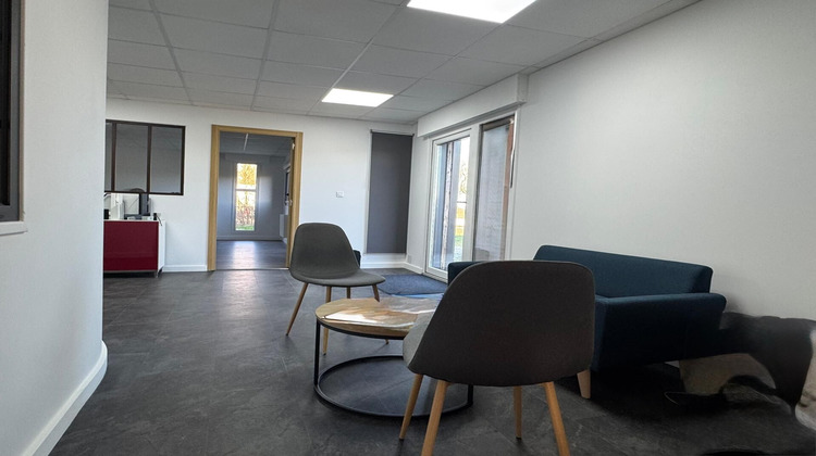 Ma-Cabane - Location Local commercial Questembert, 318 m²