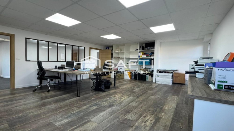 Ma-Cabane - Location Local commercial Questembert, 318 m²