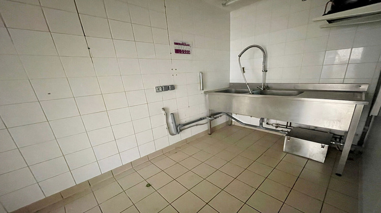 Ma-Cabane - Location Local commercial QUIMPER, 66 m²