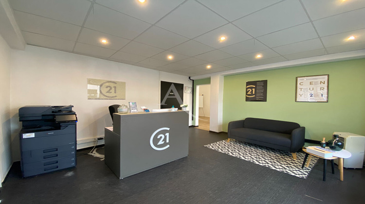 Ma-Cabane - Location Local commercial QUINCY-SOUS-SENART, 55 m²