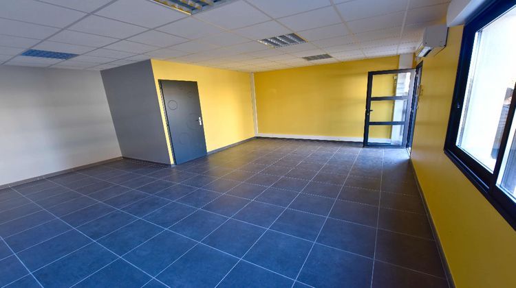 Ma-Cabane - Location Local commercial QUINT-FONSEGRIVES, 40 m²