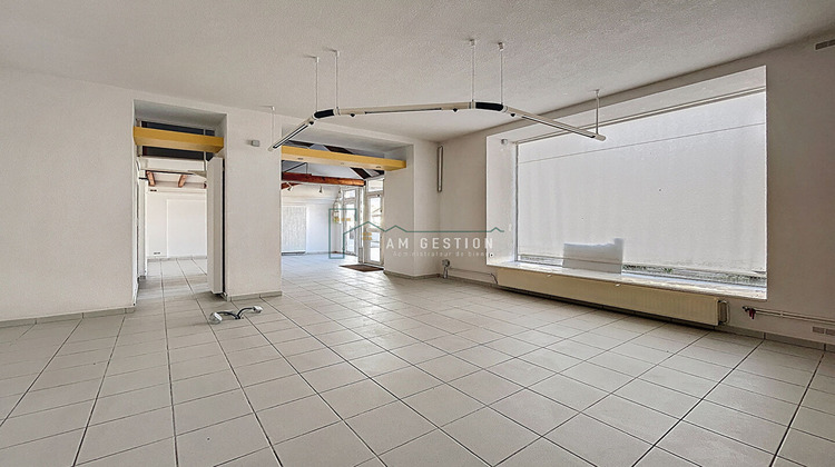Ma-Cabane - Location Local commercial RAZES, 100 m²