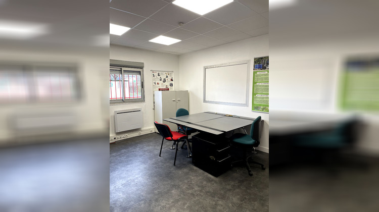 Ma-Cabane - Location Local commercial REIMS, 117 m²