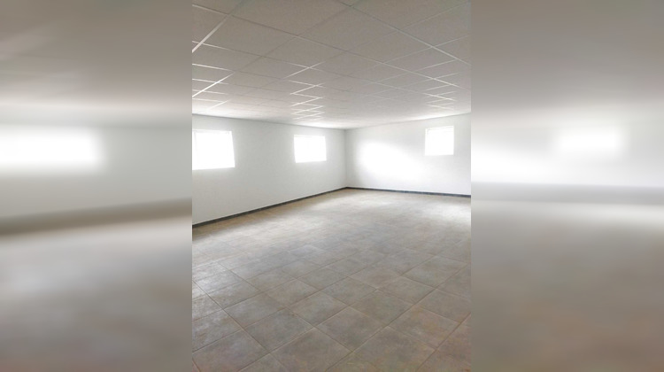 Ma-Cabane - Location Local commercial Remire-Montjoly, 88 m²
