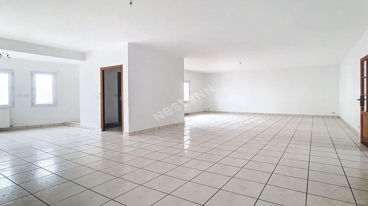 Ma-Cabane - Location Local commercial REZE, 205 m²