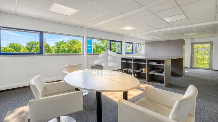 Ma-Cabane - Location Local commercial Rezé, 1750 m²