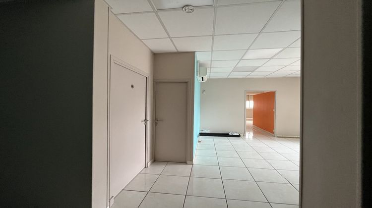 Ma-Cabane - Location Local commercial RIEUMES, 129 m²