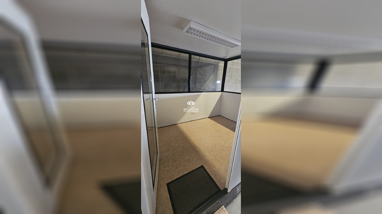 Ma-Cabane - Location Local commercial Riom, 210 m²