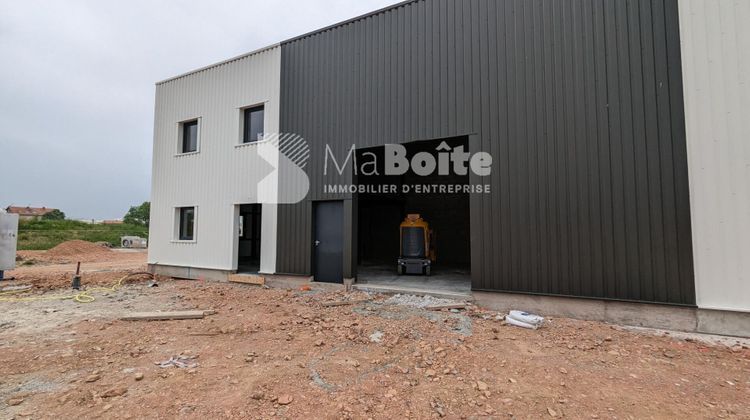 Ma-Cabane - Location Local commercial RIORGES, 197 m²