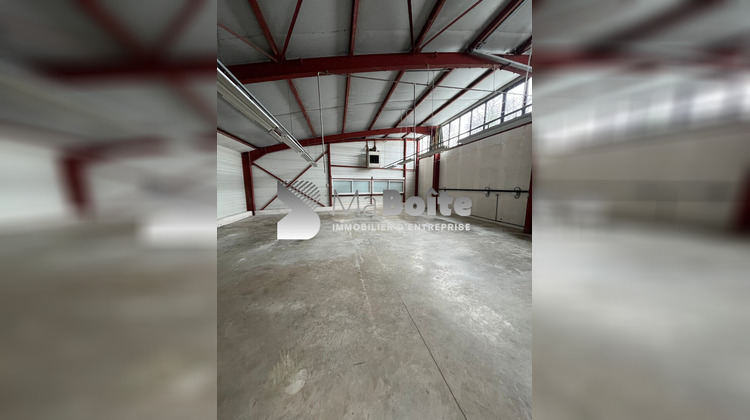 Ma-Cabane - Location Local commercial RIORGES, 215 m²