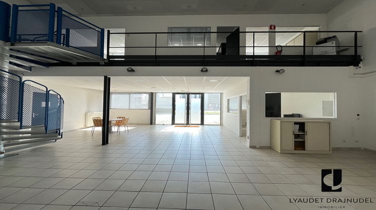 Ma-Cabane - Location Local commercial ROANNE, 950 m²