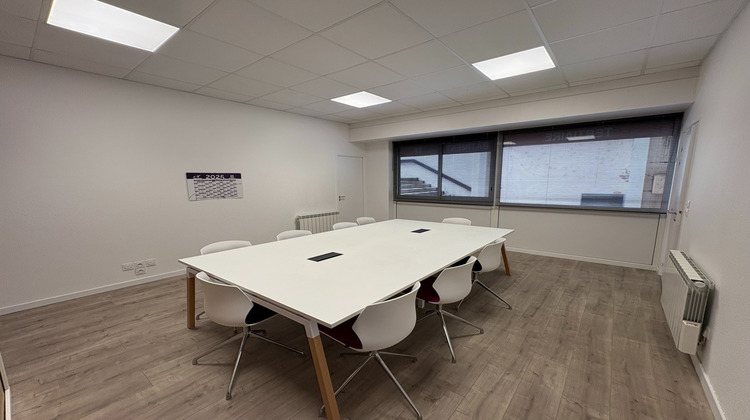 Ma-Cabane - Location Local commercial ROANNE, 162 m²