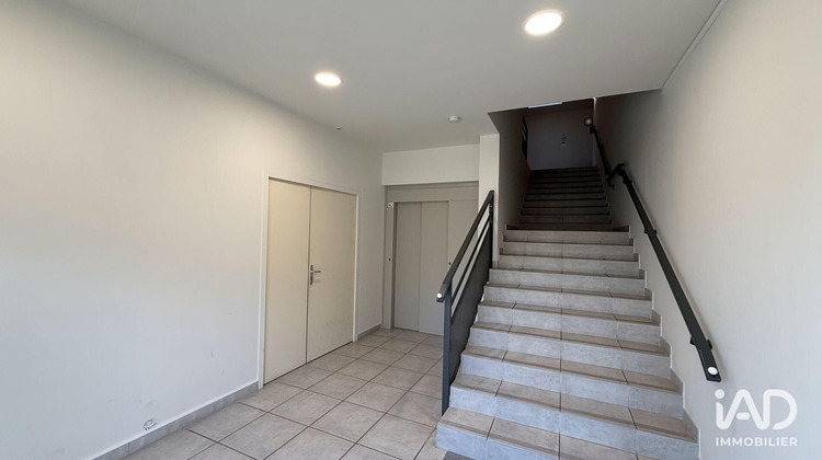 Ma-Cabane - Location Local commercial Robion, 78 m²