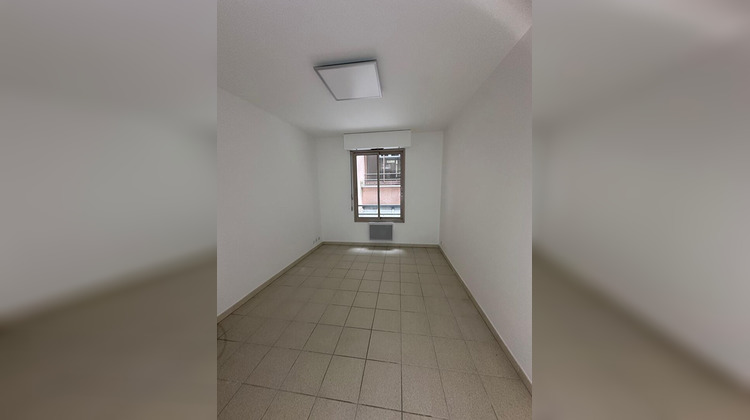 Ma-Cabane - Location Local commercial RODEZ, 99 m²