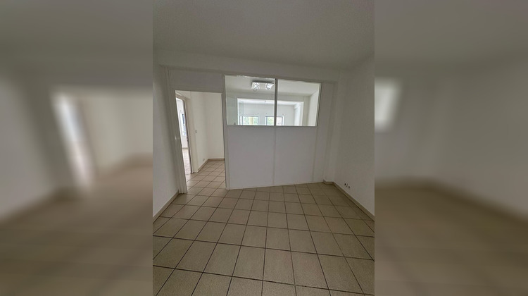 Ma-Cabane - Location Local commercial RODEZ, 99 m²