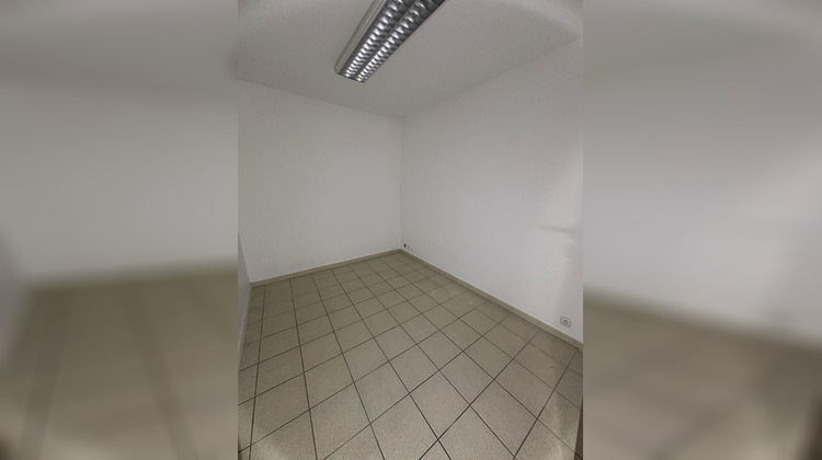 Ma-Cabane - Location Local commercial RODEZ, 99 m²