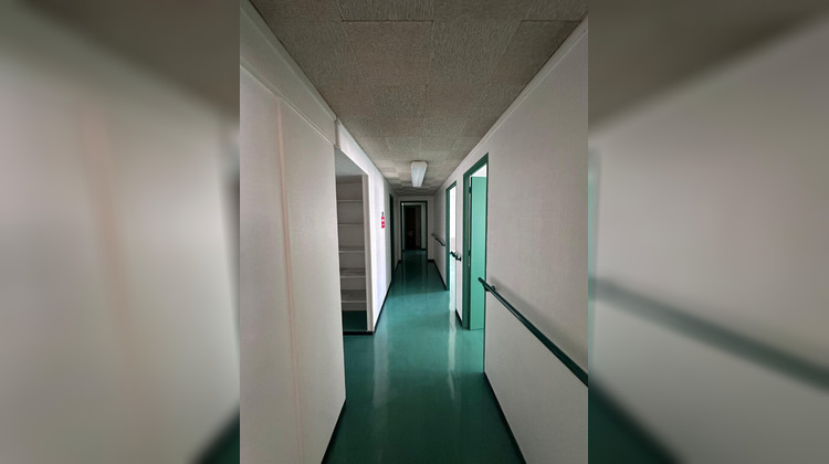 Ma-Cabane - Location Local commercial RODEZ, 200 m²