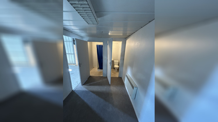 Ma-Cabane - Location Local commercial Roffiac, 320 m²