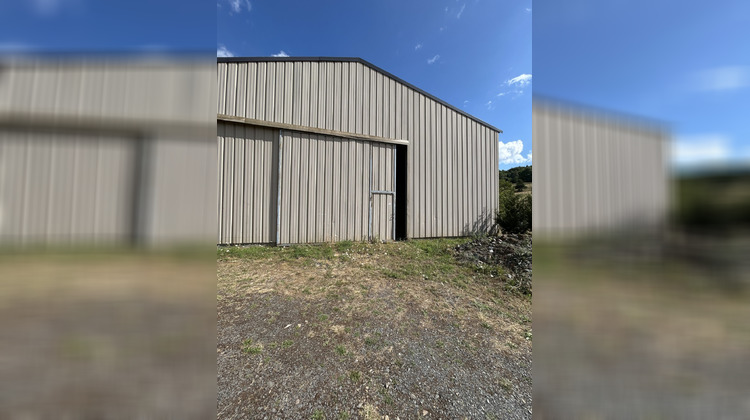 Ma-Cabane - Location Local commercial Roffiac, 320 m²