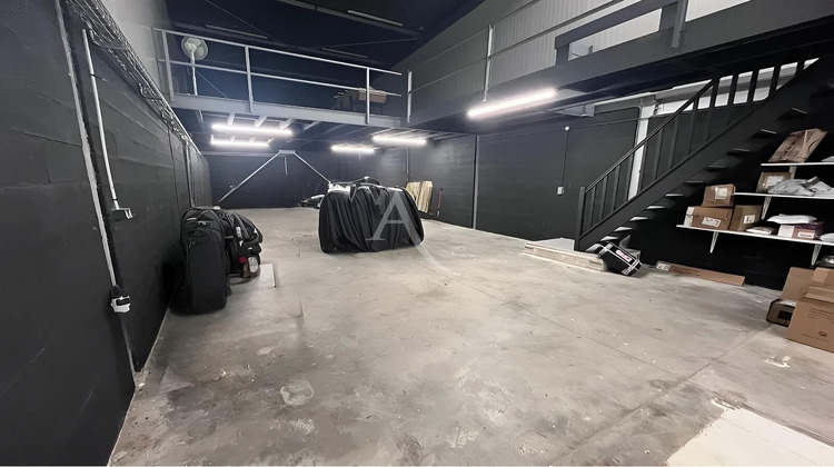 Ma-Cabane - Location Local commercial ROISSY-EN-BRIE, 255 m²