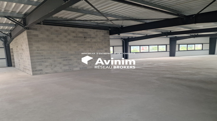 Ma-Cabane - Location Local commercial Roquettes, 1922 m²