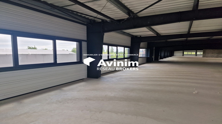 Ma-Cabane - Location Local commercial Roquettes, 1922 m²