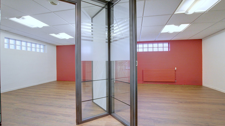 Ma-Cabane - Location Local commercial RUMILLY, 182 m²