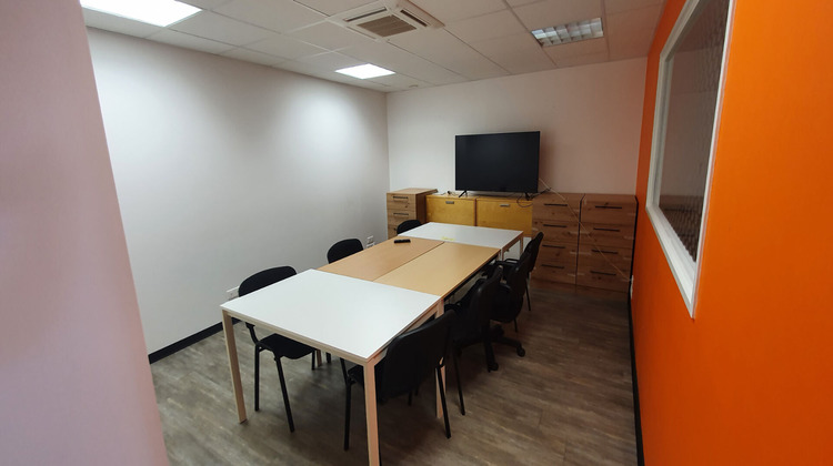 Ma-Cabane - Location Local commercial Sables d'Olonne, 94 m²
