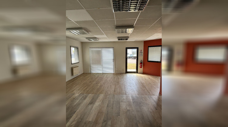 Ma-Cabane - Location Local commercial Sables d'Olonne, 67 m²